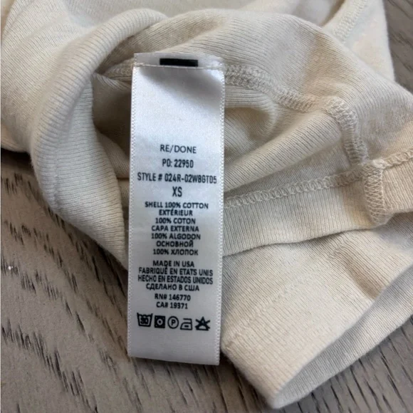 Re/Done Squeeze Me Graphic Tee - Picture 4 of 6